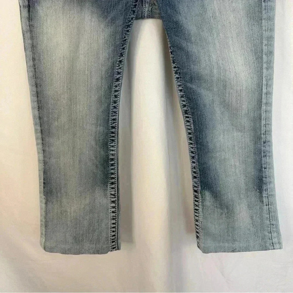 Miss Me Jeans Mid Rise Bootcut Embellished Back Pockets‎ Cropped Womens Sz 30 - Picture 3 of 16